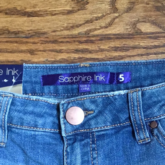 🌹Sapphire Ink Short - Picture 3 of 6